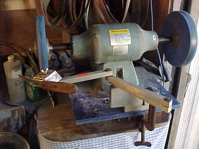 Hard Felt Stopping Wheel Knife Holder
